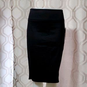 BNWT Black stretch pencil skirt